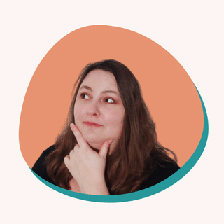 Portrait de la rédactrice web SEO Cindy Lapaille basée à Lille